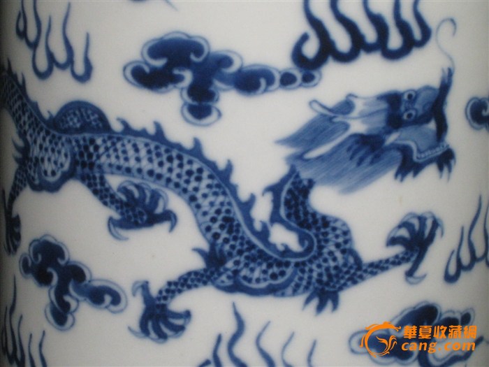 清代青花龙纹精品帽筒