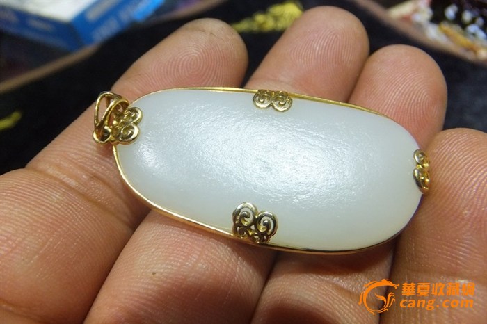 【压轴精品】和田羊脂玉包金吊坠