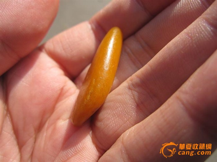 精品黄沁和田籽料原石