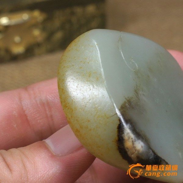 和田玉黄沁皮籽料吊坠青龙 青白玉籽料挂件龙