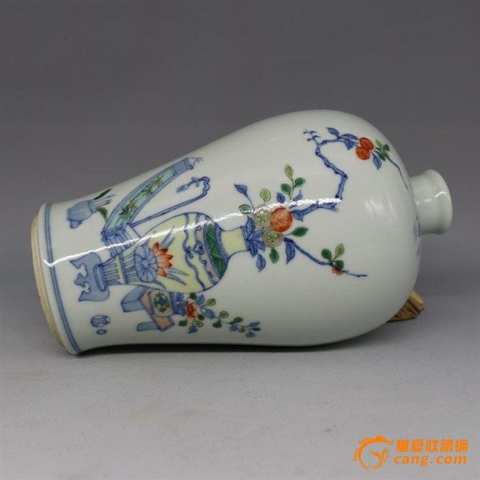 大清康熙年制款斗彩博古纹梅瓶!图片