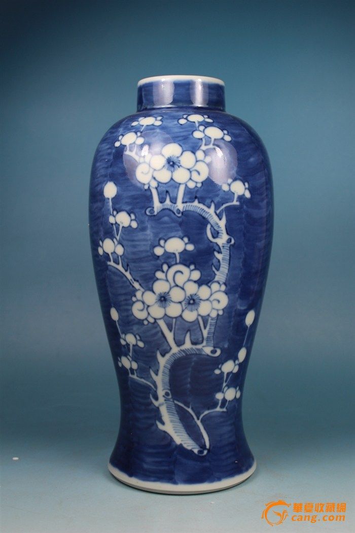 清晚期青花冰梅瓶